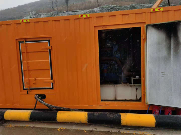 红旗发电机出租 柴油发电机组电压低报警怎么办？